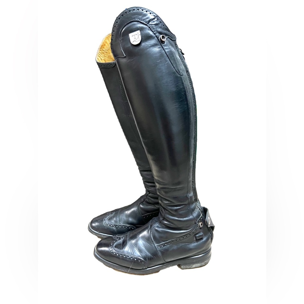 Marilyn Tucci tall boots